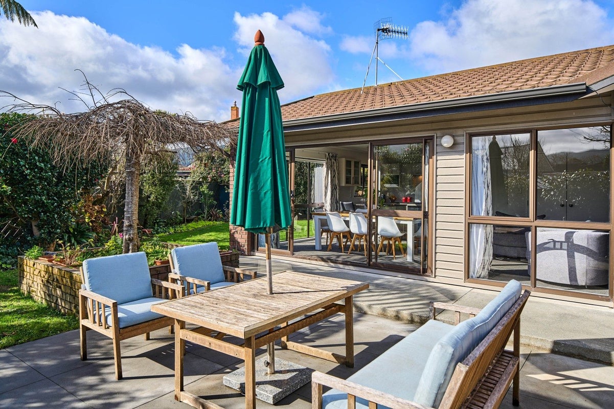 23 McEnroe Grove, Naenae, Lower Hutt - Carousel 2