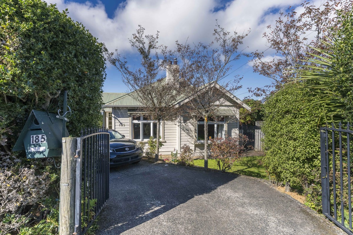 185 Kenmure Road, Kenmure, Dunedin - Carousel 1
