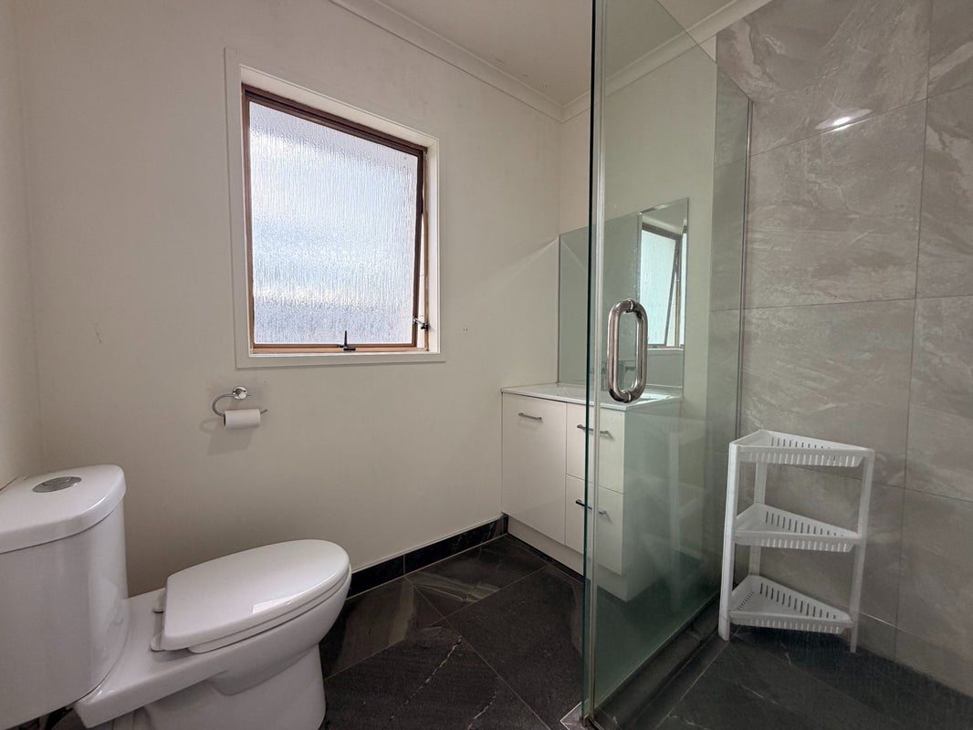 2/150 Bucklands Beach Road, Bucklands Beach, Auckland - Carousel 8