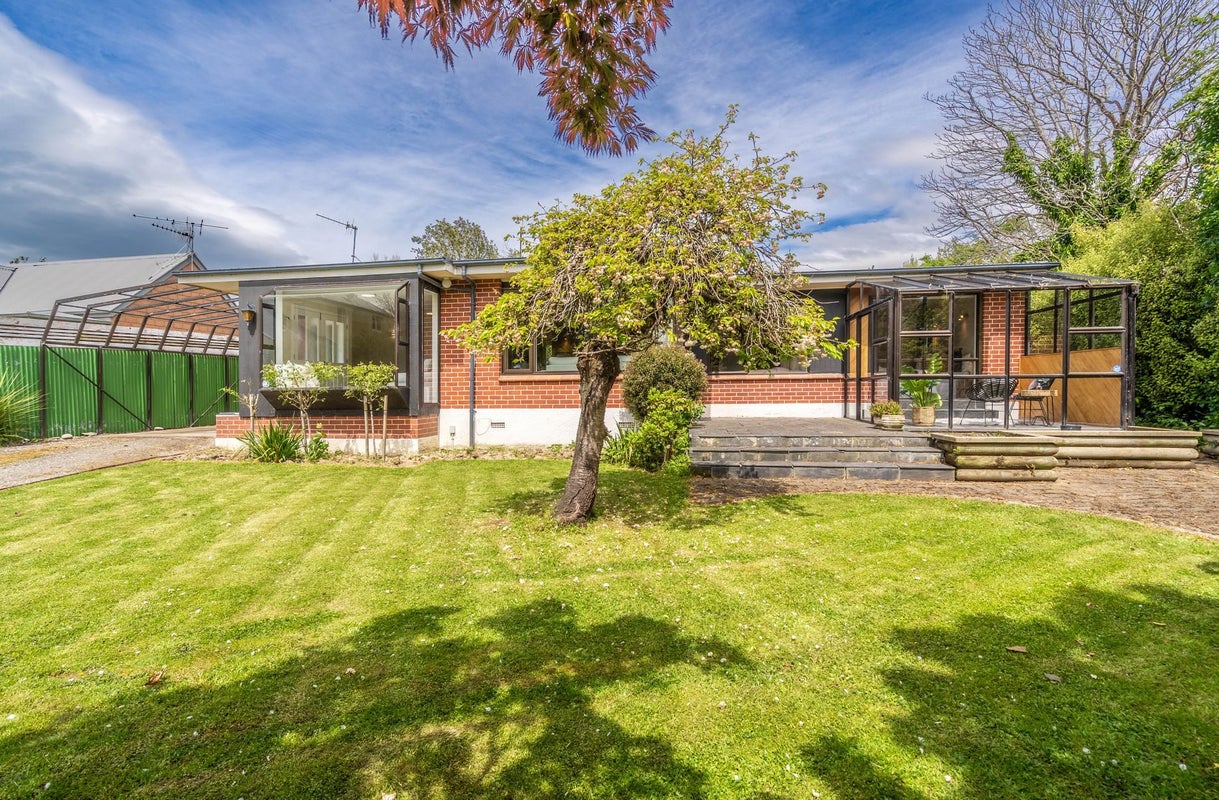 52 Gladstone Terrace, Gladstone, Invercargill - Carousel 1