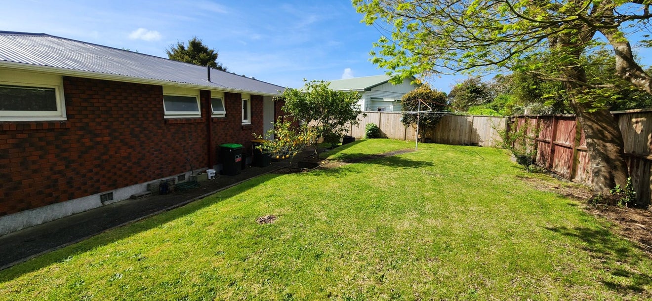 10 Beaumont Crescent, Frankleigh Park, New Plymouth - Carousel 18