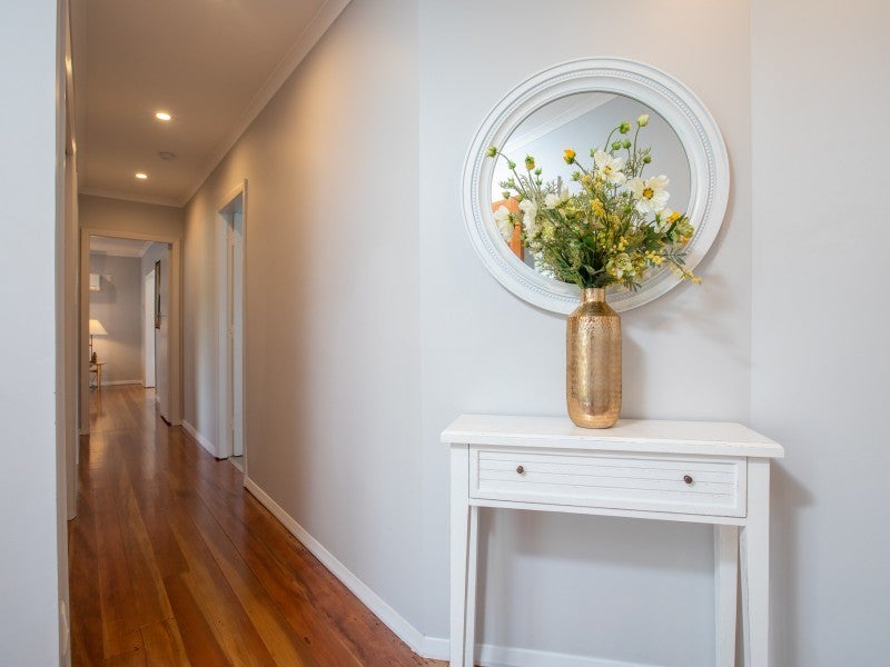 75 Oxford Street, Tawa, Wellington - Carousel 2