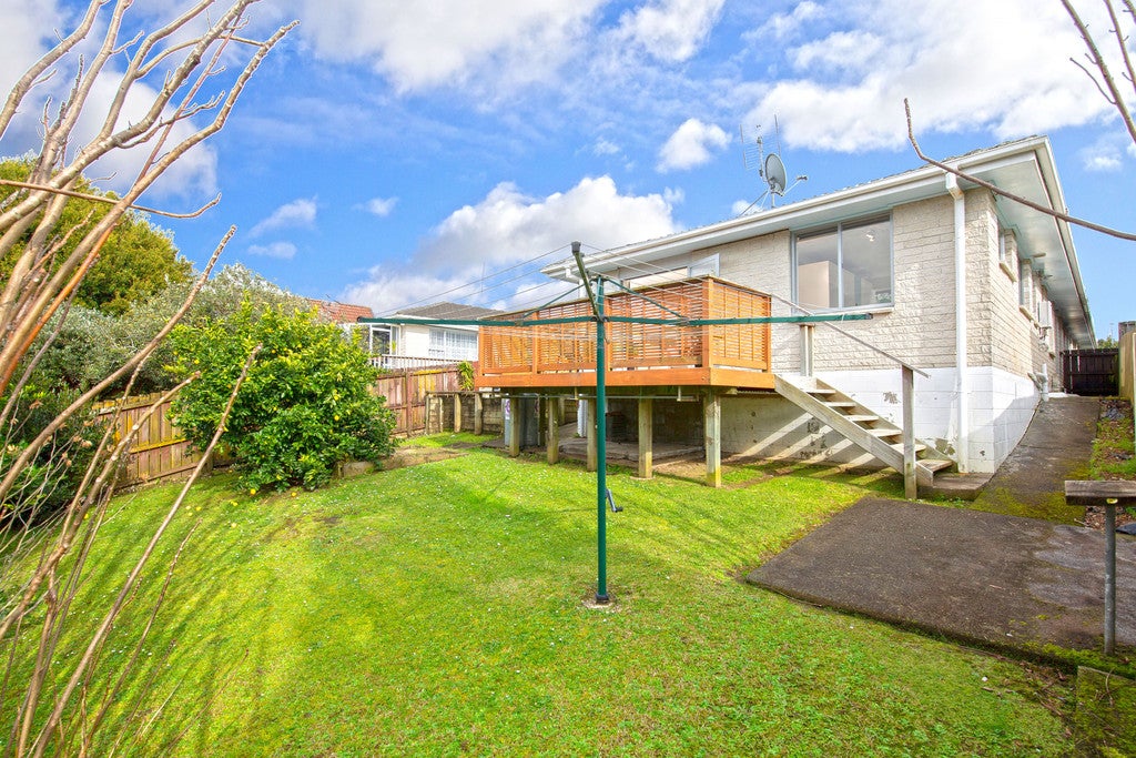 4/58 Wellington Street, Howick, Auckland - Carousel 1