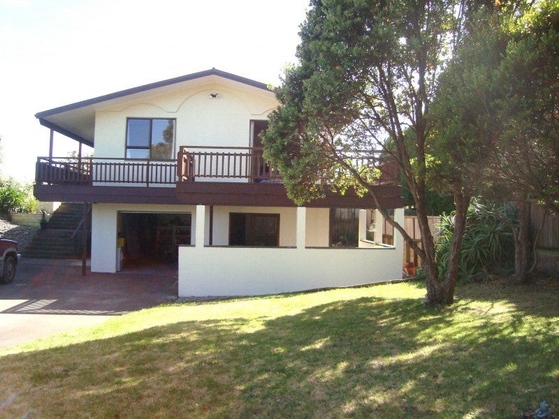 4 Frimley Terrace, Waikanae Beach, Waikanae - Carousel 2