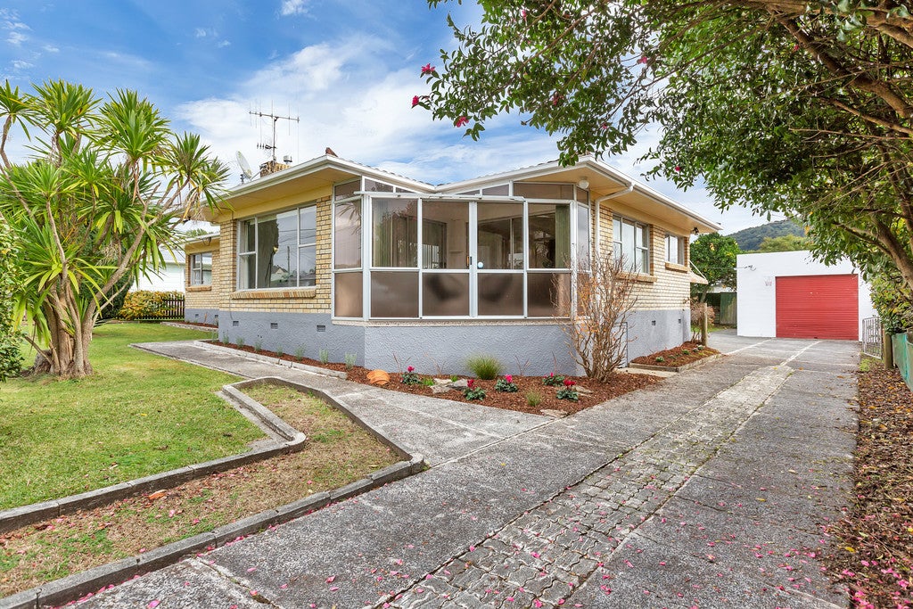 11 Te Paka Crescent, Kamo, Whangarei - Carousel 2