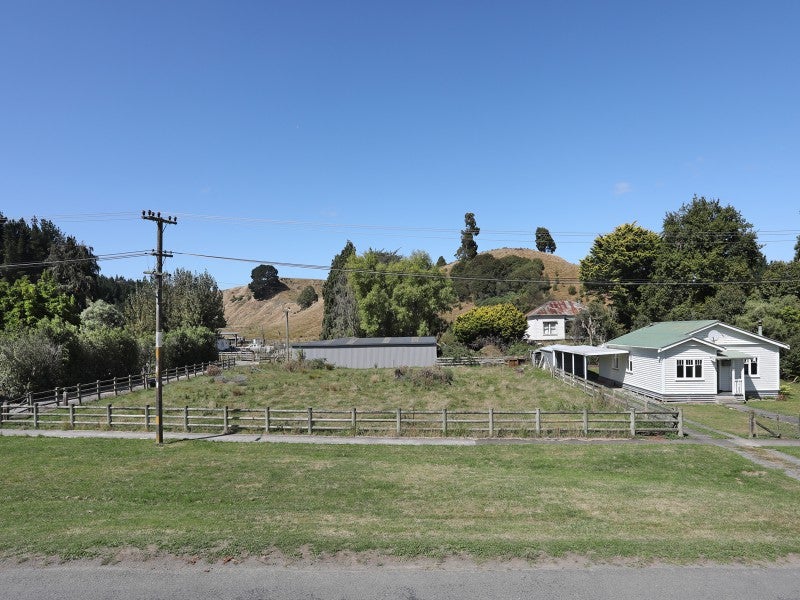 40 Ongo Road, Hunterville - Carousel 1