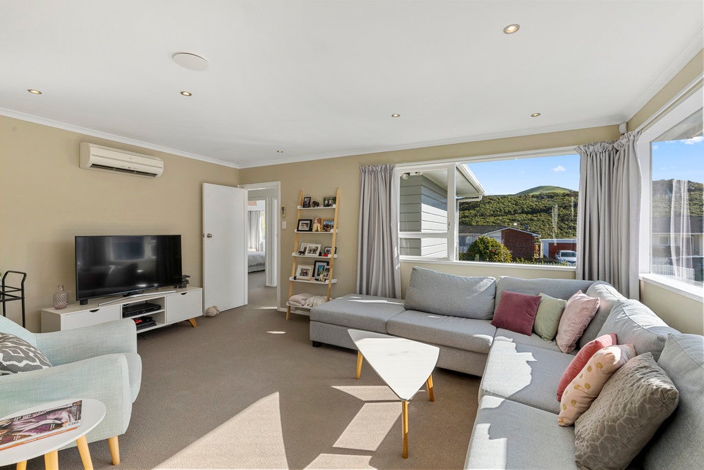 56 Waipounamu Drive, Kelson, Lower Hutt - Carousel 2