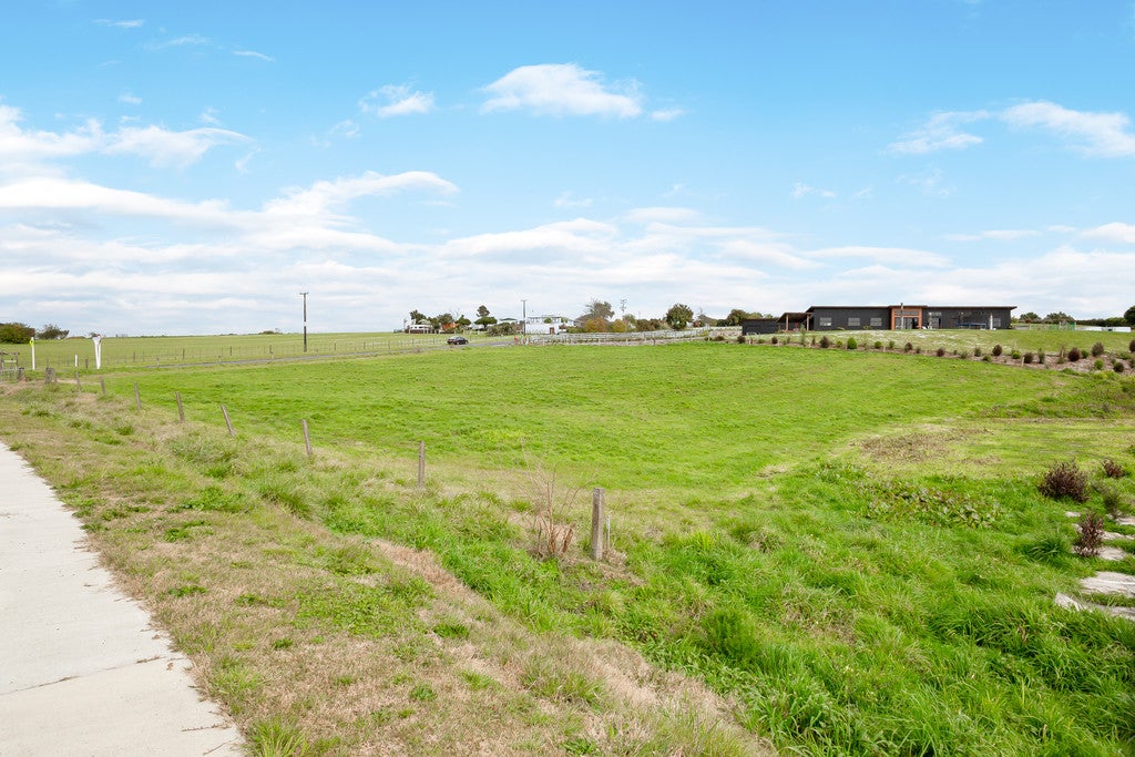 4 Bell Road, WHATAWHATA, HAMILTON - Carousel 1