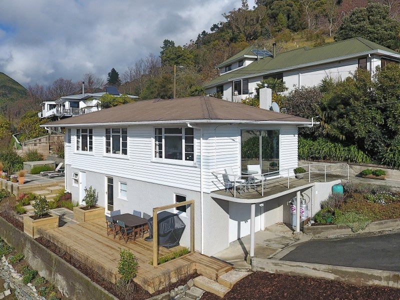 15 Saint Johns Avenue, Nelson South, Nelson - Carousel 2