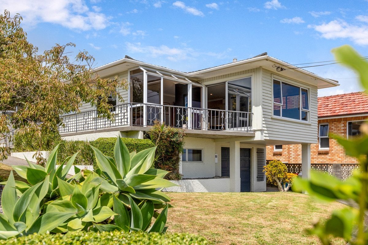 45 Pohutukawa Place, Bell Block, New Plymouth - Carousel 2