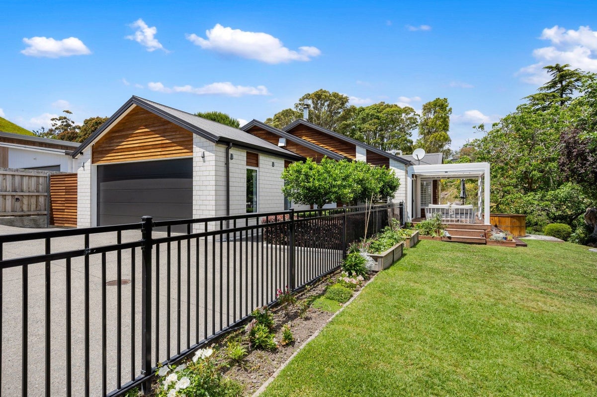 19B Iona Road, Havelock North, Havelock North - Carousel 2