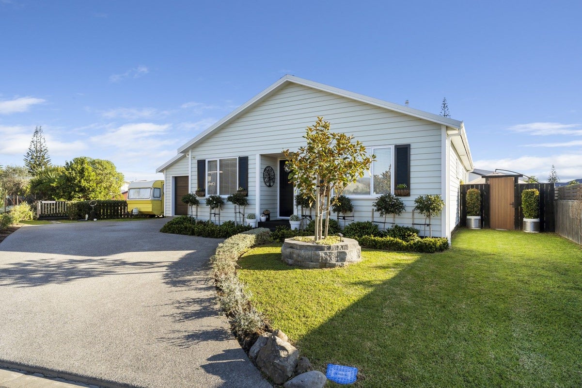 39 Seagrass Place, Otaki Beach, Otaki - Carousel 2