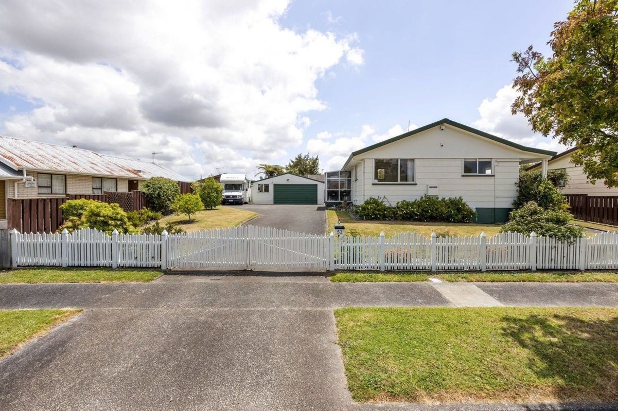 52 Karaka Street, Nawton, Hamilton - Carousel 1