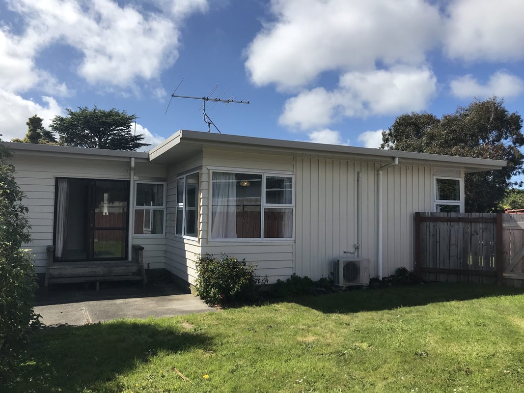 41 Cranwell Street, Churton Park, Wellington - Carousel 1