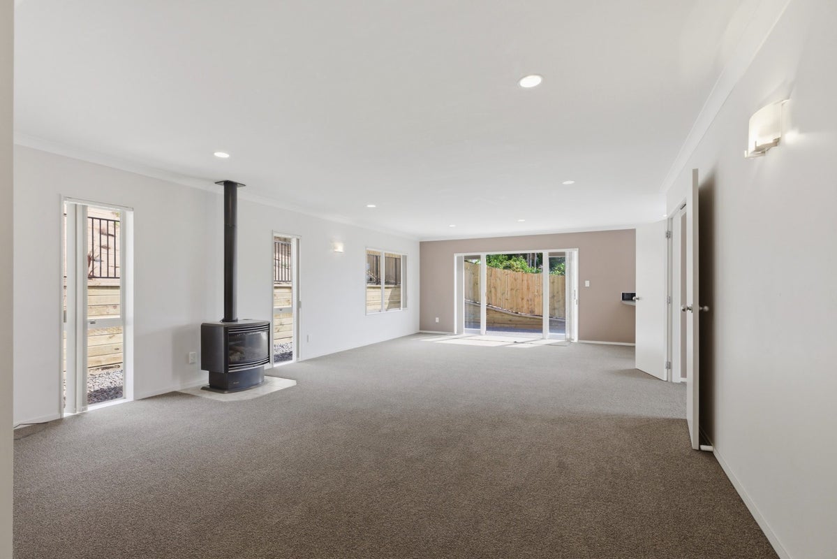 24 Kanuka Place, Pyes Pa, Tauranga - Carousel 2