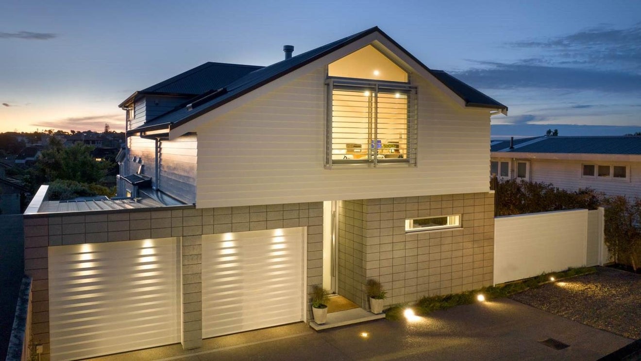 2/63 Long Drive, St Heliers, Auckland - Carousel 1