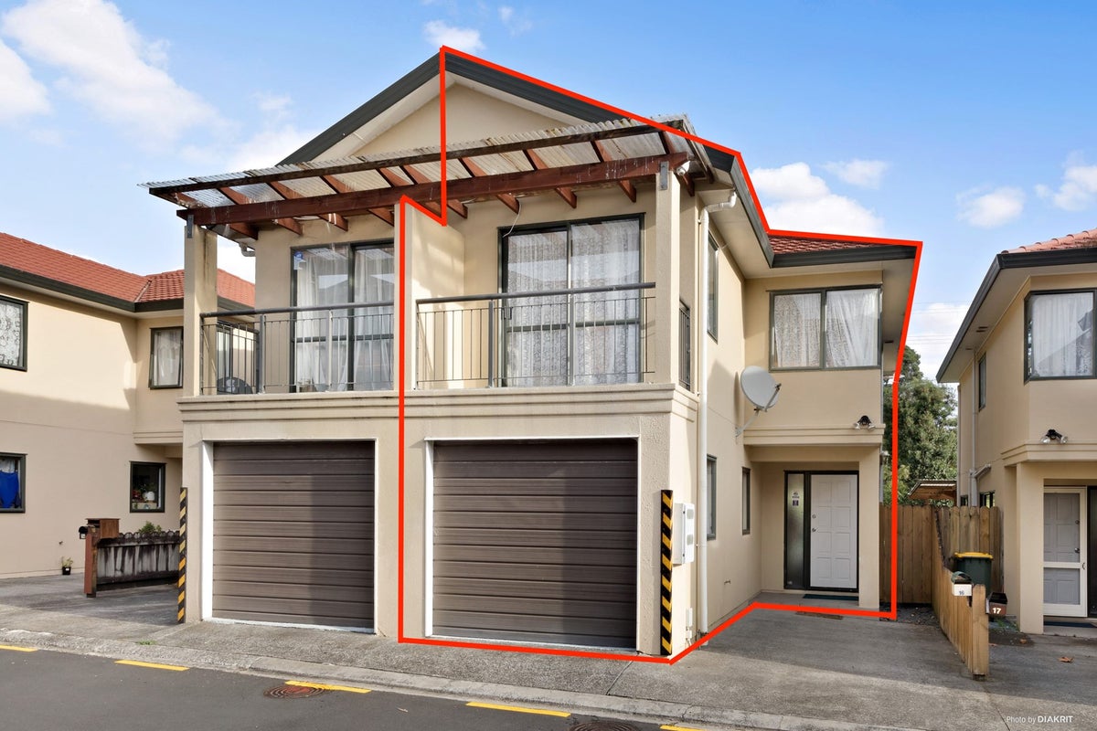16/8 Margan Avenue, New Lynn, Auckland - Carousel 2