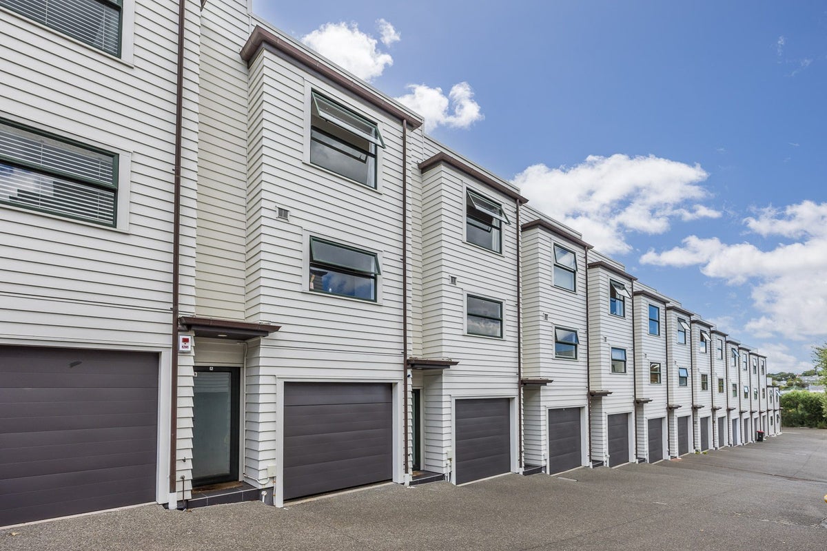 3F Laxon Terrace, Remuera, Auckland - Carousel 24