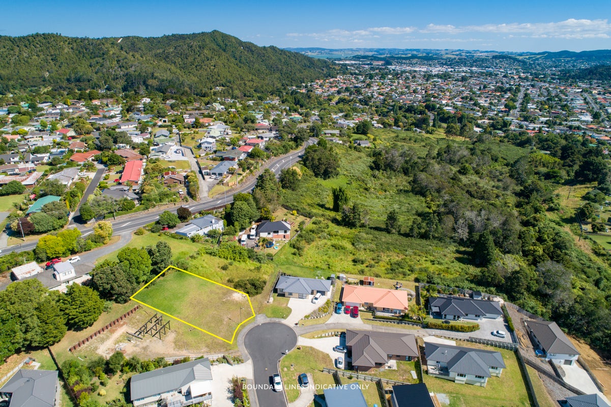 13 Eileen Stephens Place, Tikipunga, Whangarei - Carousel 2