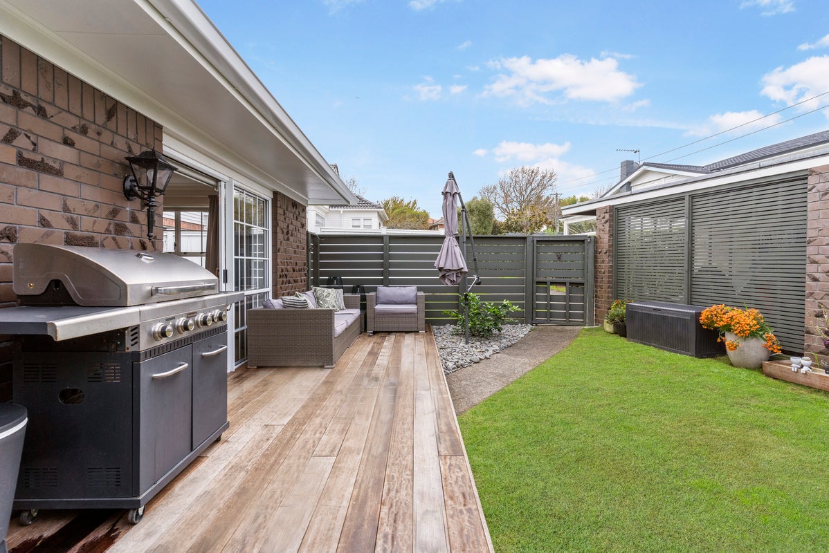 1B Ngatiawa Street, One Tree Hill, Auckland - Carousel 2