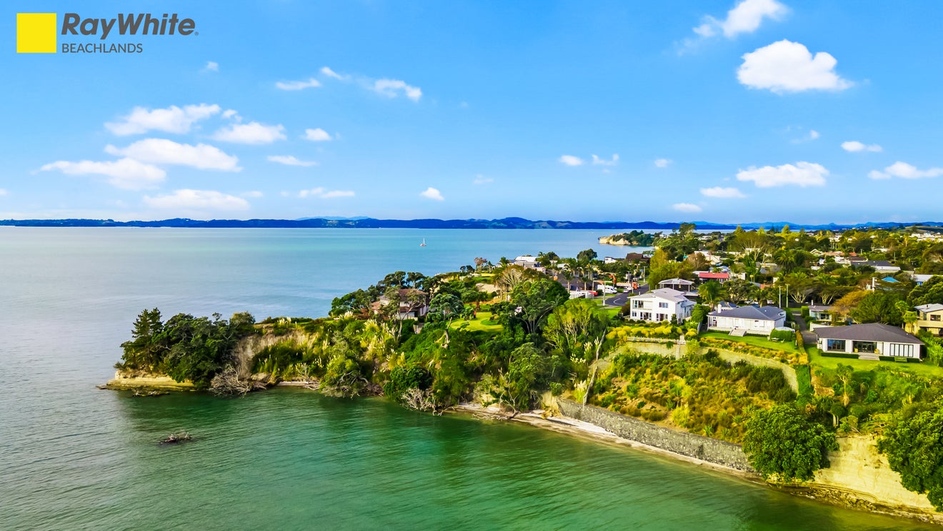 1 Puriri Road, Beachlands, Auckland - Carousel 1