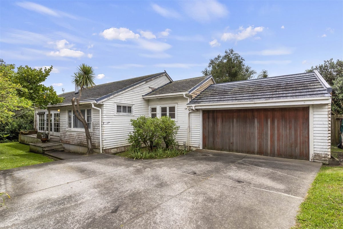 2/1 Diomede Street, Bayswater, Auckland - Carousel 1
