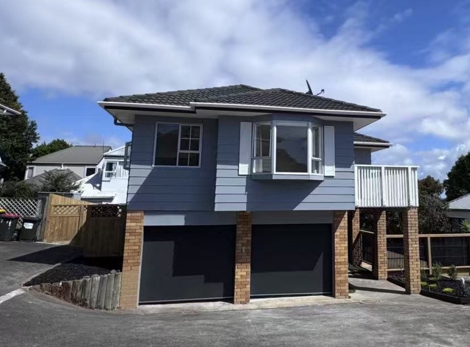 1/9 Delisle Place, Windsor Park, Auckland - Carousel 1