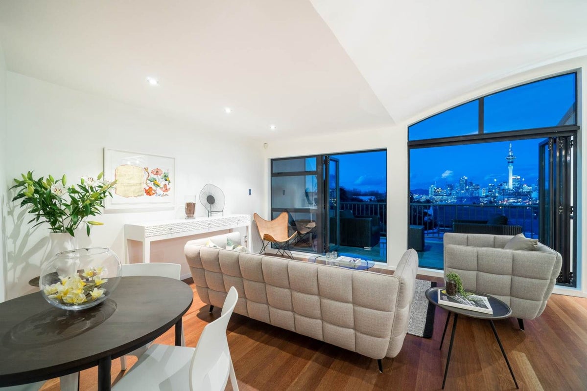 4/2 Collingwood Street, Freemans Bay, Auckland - Carousel 1