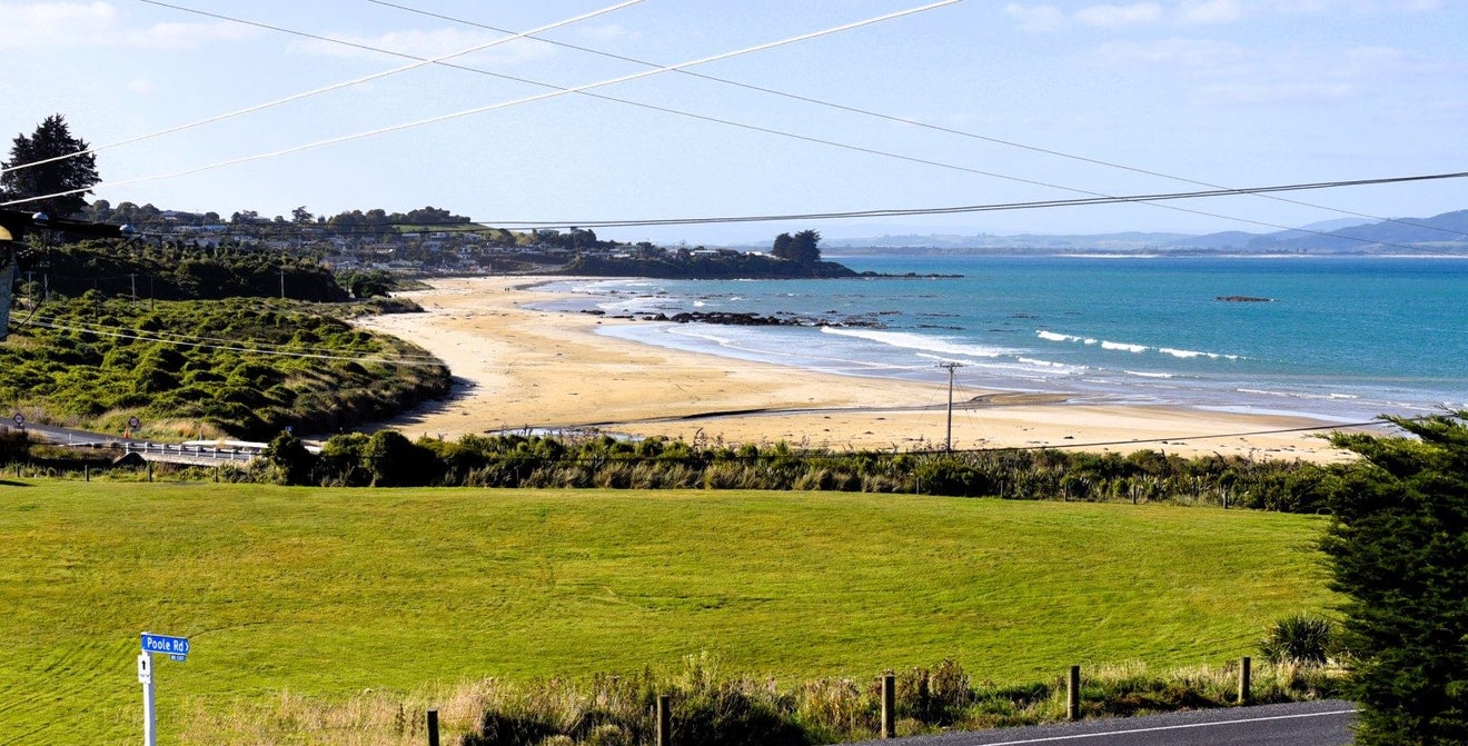 4 Poole Road, Ahuriri Flat, Kaka Point - Carousel 18