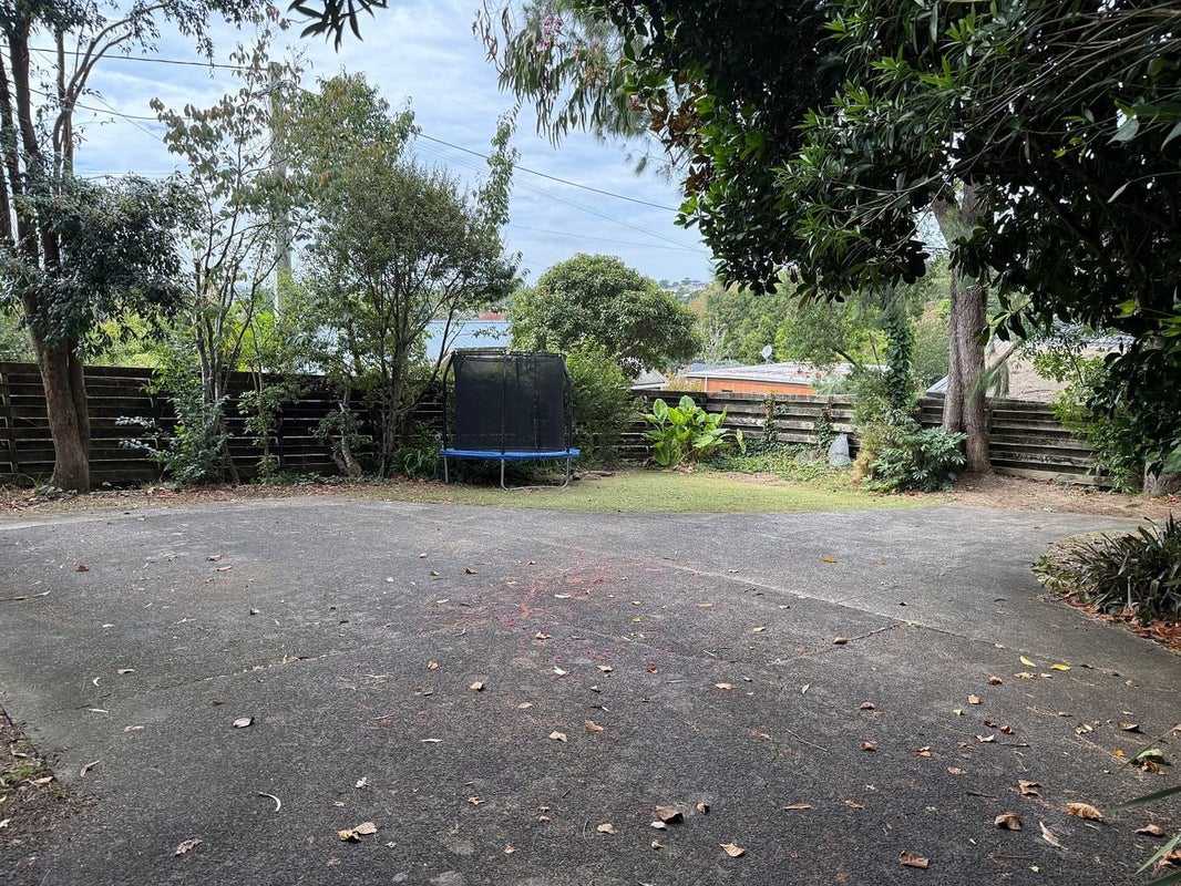 2/4 West Lynn Road, Titirangi, Auckland - Carousel 10