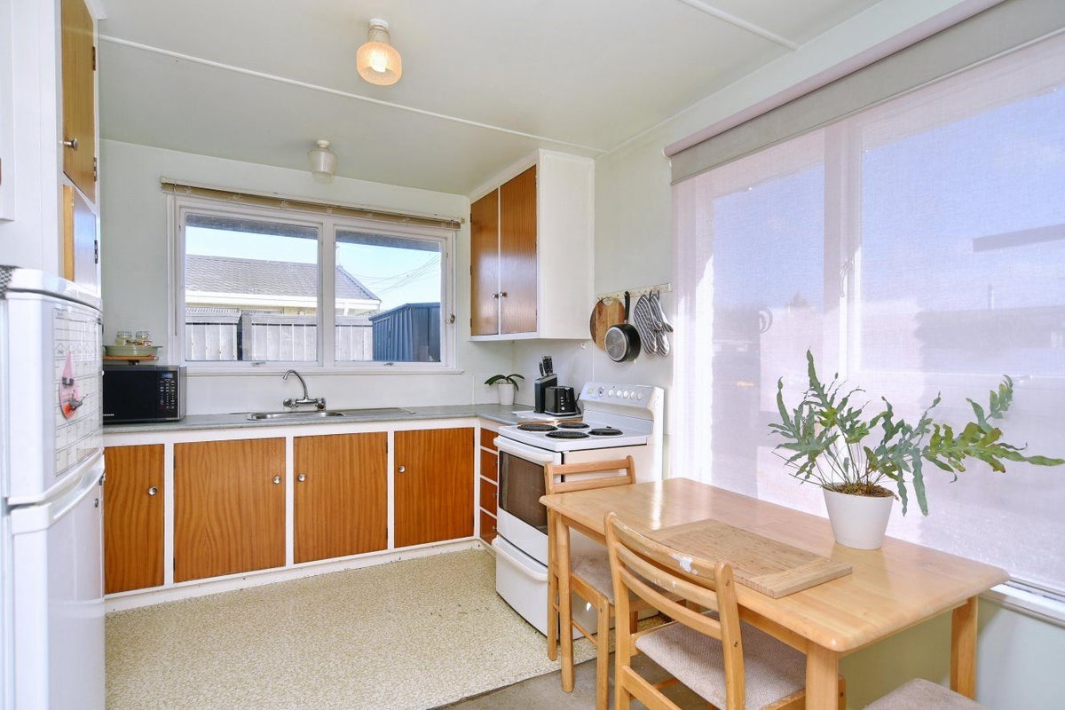 1/22 Longfellow Street, Sydenham, Christchurch - Carousel 2