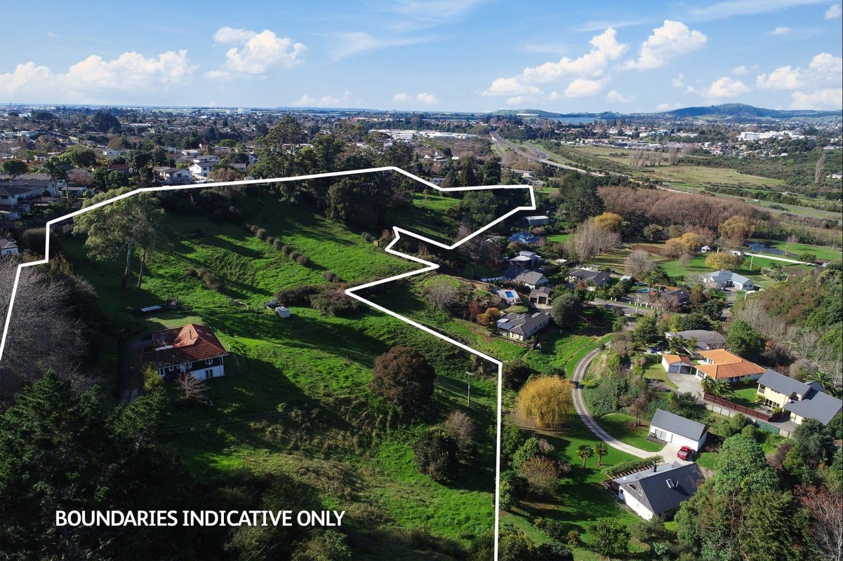 7 Townhead Crescent, Bethlehem, Tauranga - Carousel 2