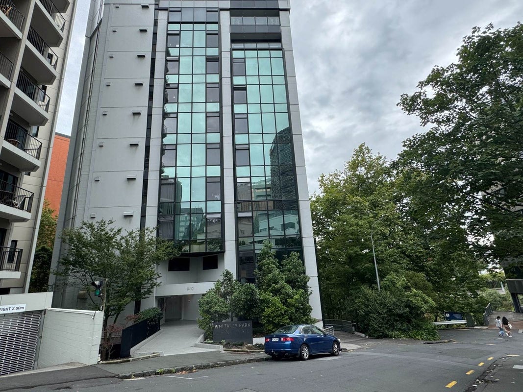 602/8 Whitaker Place, Grafton, Auckland - Carousel 1