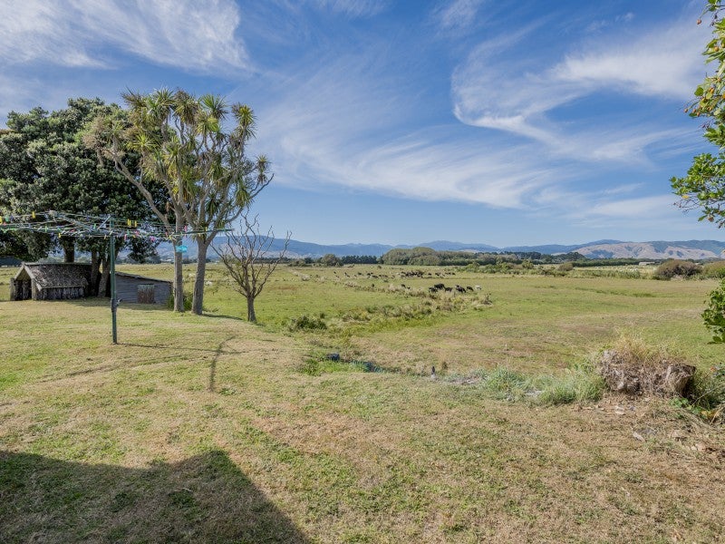 9 O'Rourke Place, Otaki Beach, Otaki - Carousel 1