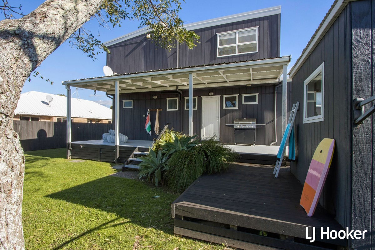 4 Hereford Place, Waihi Beach, Waihi Beach - Carousel 2