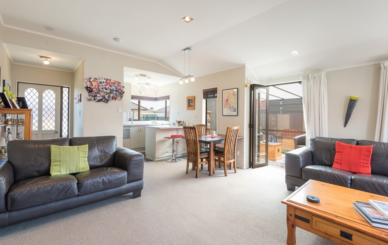 11 De Cesare Way, The Wood, Nelson - Carousel 2
