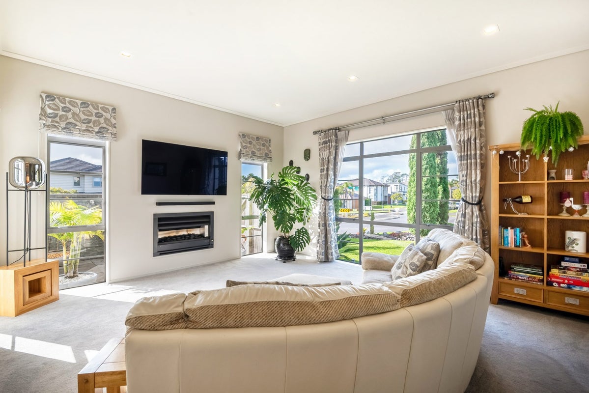 31 Oakway Drive, Schnapper Rock, Auckland - Carousel 2