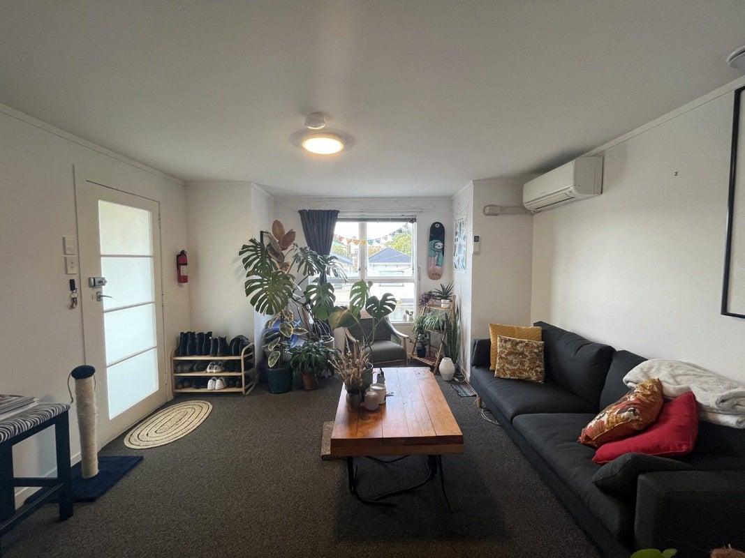 82 Rolleston Street, Mount Cook, Wellington - Carousel 2