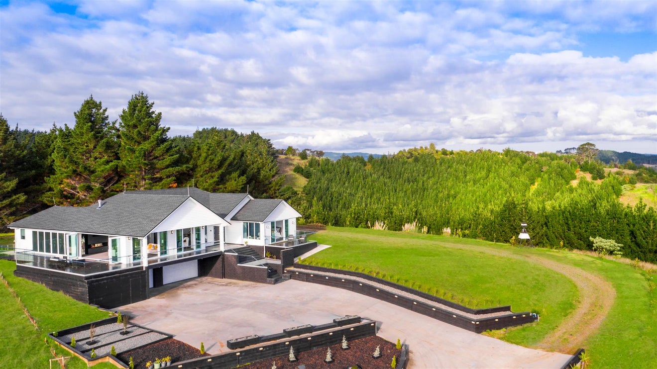 85B Solway Road, Manurewa - Carousel 1
