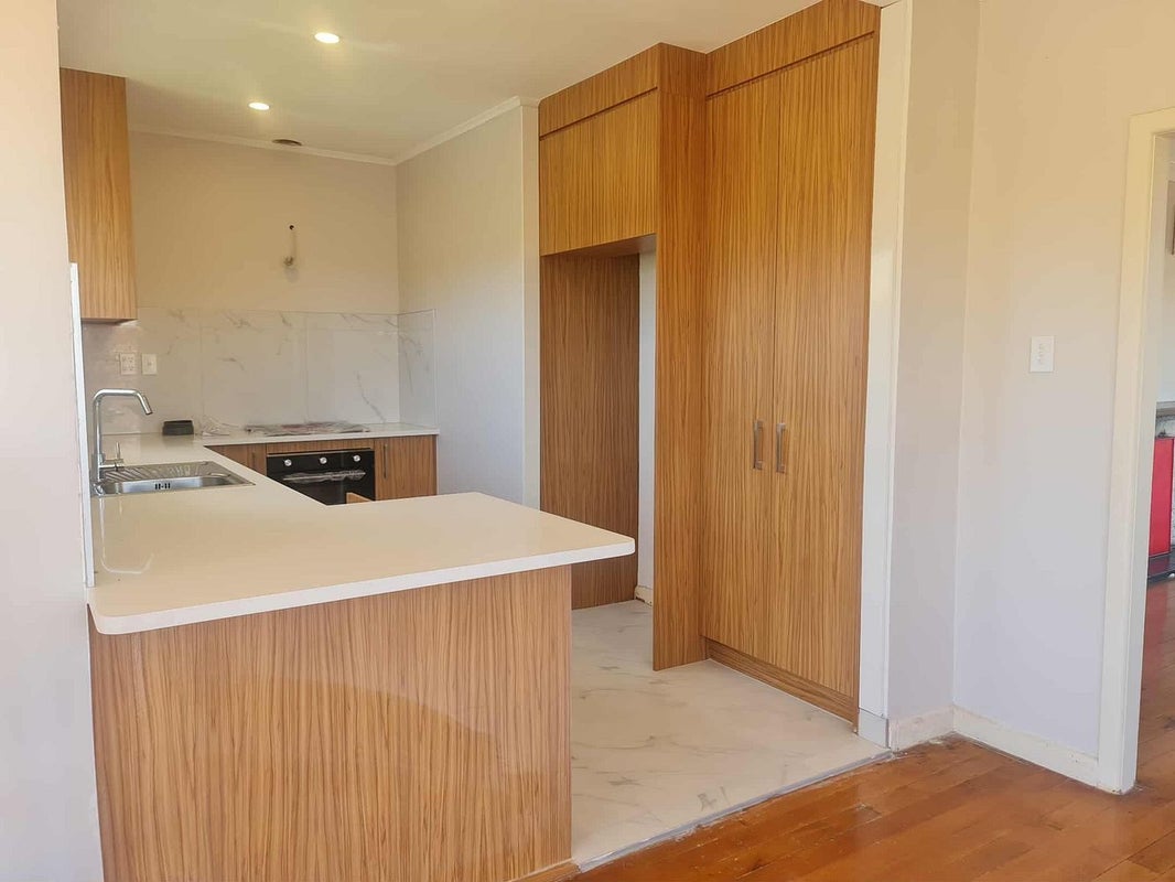 17 Olsen Avenue, Hillsborough, Auckland - Carousel 1