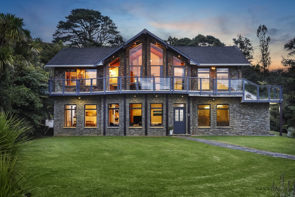 25 Cochran Road, Oratia, Auckland - Carousel 1