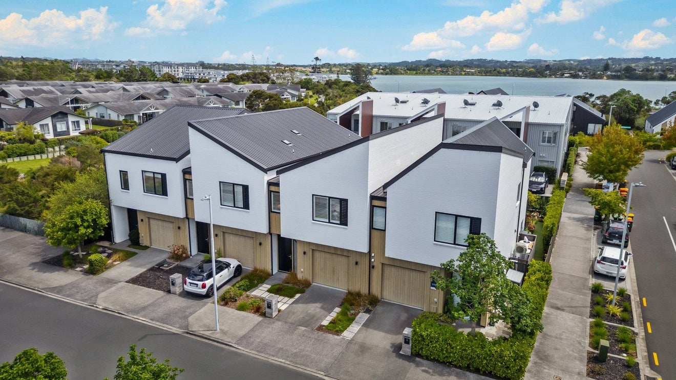 100 Buckley Avenue, Hobsonville, Auckland - Carousel 1