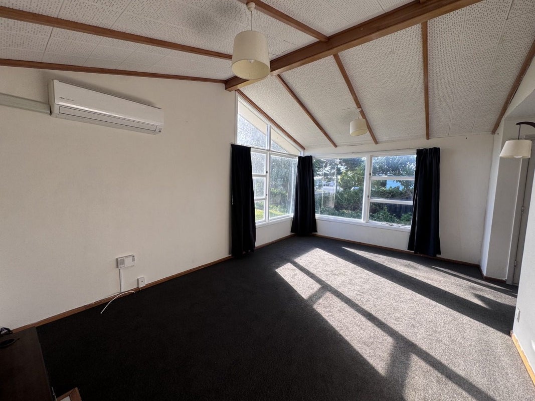 8 Jameson Avenue, Fenton Park, Rotorua - Carousel 2