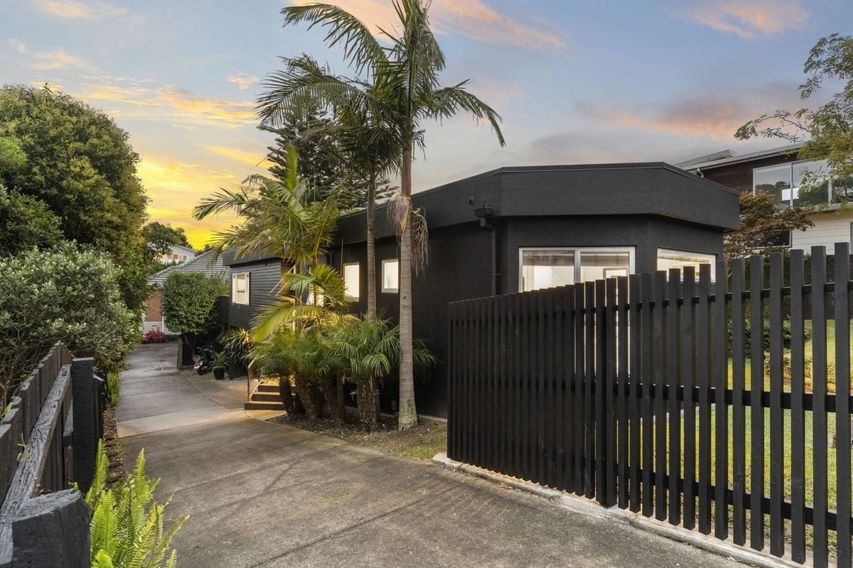 6A Handley Avenue, Narrow Neck, Auckland - Carousel 14