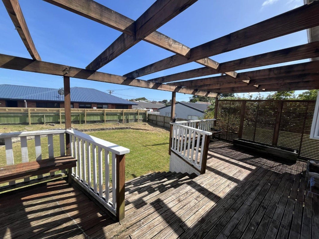 13 Wilton Street, Westown, New Plymouth - Carousel 13