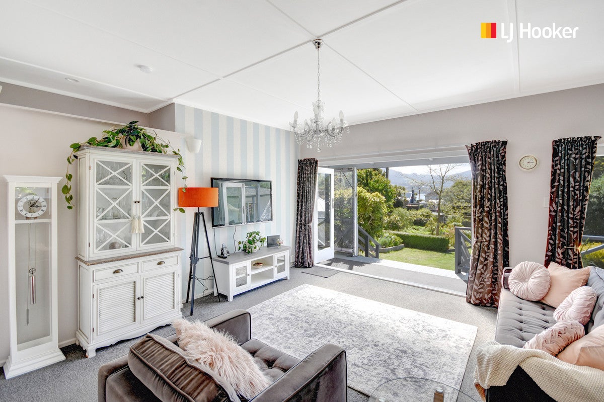 5 Clearwater Street, Broad Bay, Dunedin - Carousel 2