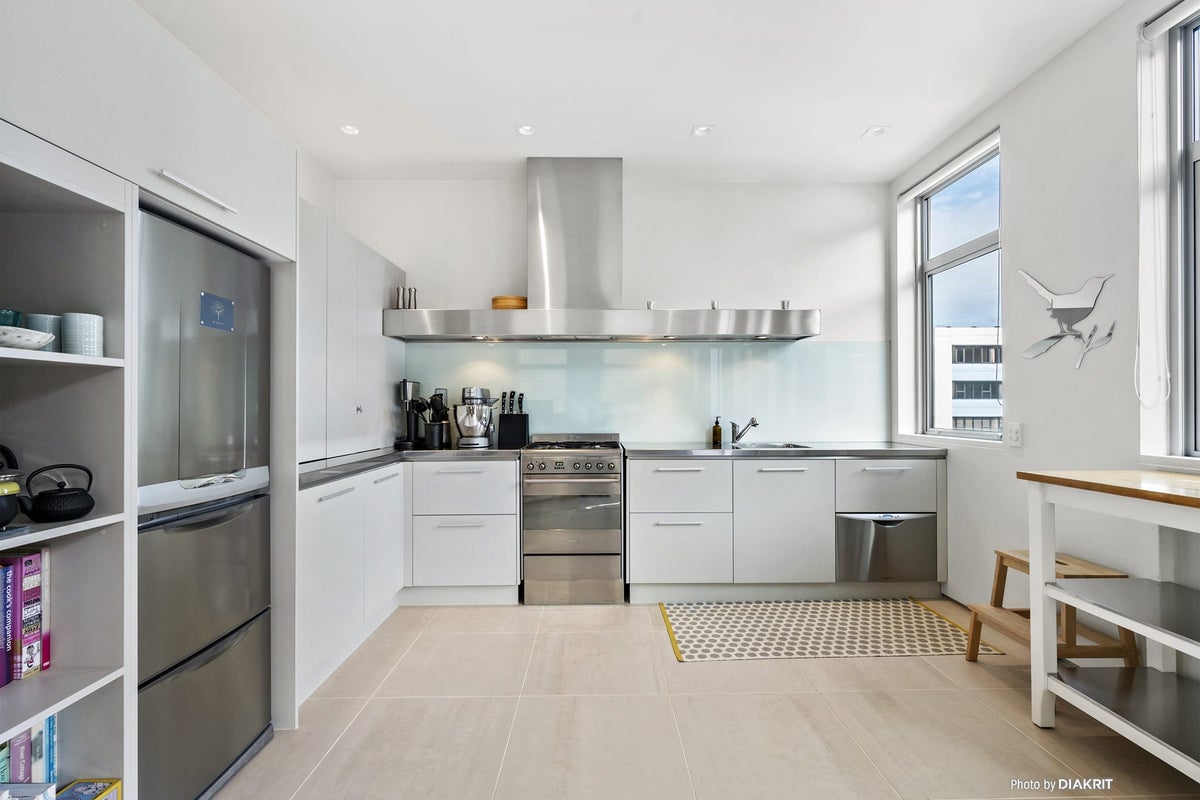 16/95 Molesworth STreet, THORNDON, WELLINGTON - Carousel 2