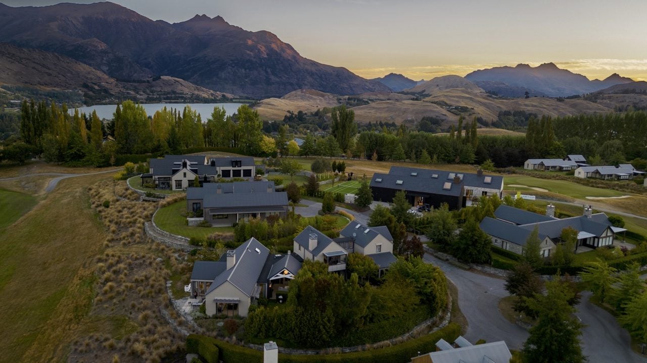 9 Ayrburn Ridge, Queenstown - Carousel 27