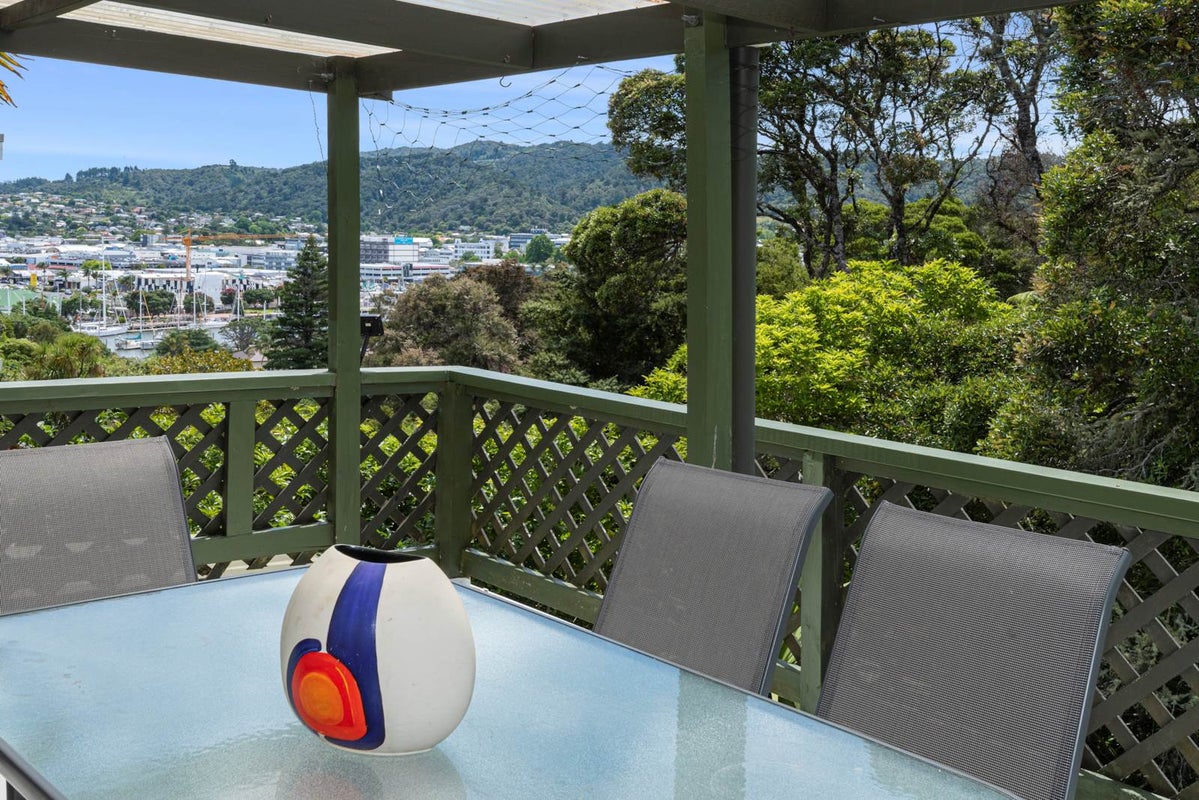 2 The Bluff, Riverside, Whangarei - Carousel 1