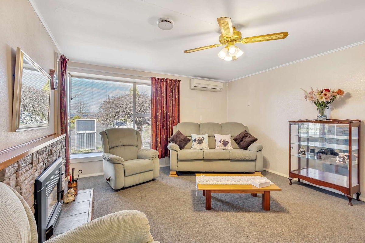 200 Galway Place, Mayfair, Hastings - Carousel 2
